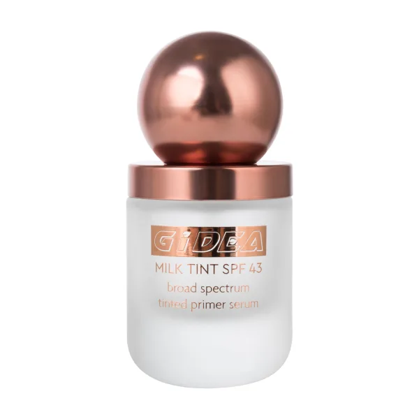 Luxurious Transparent Glass Bottle With Rose Gold Cap